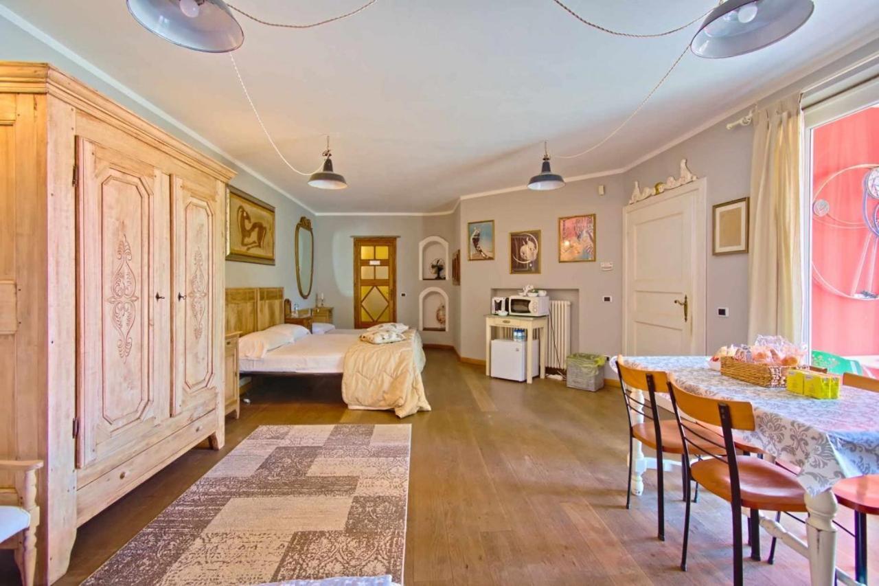 B&B Villa Botto Cossato Esterno foto
